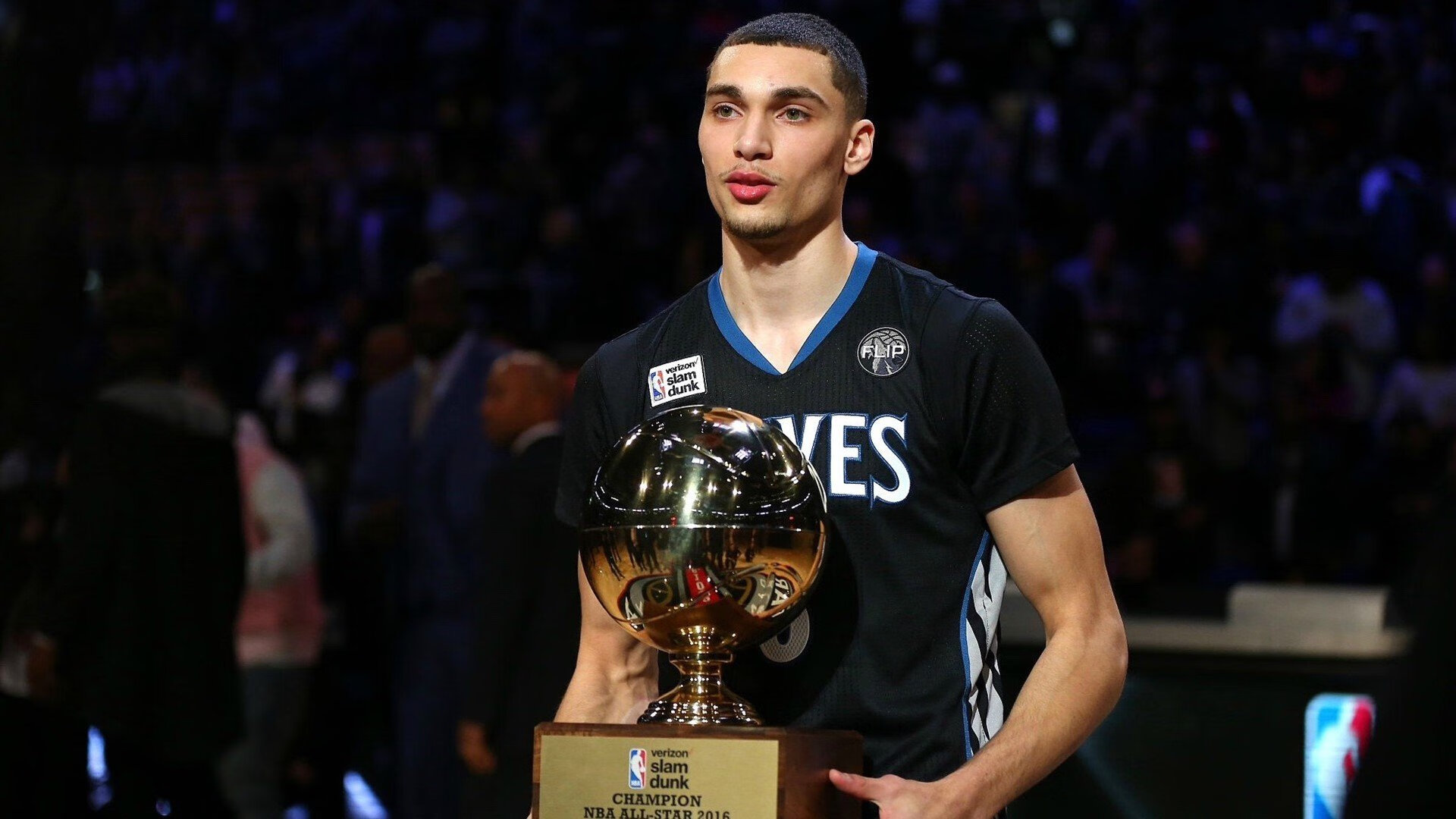 田径少年勇夺省运会三金,被誉为“刘翔接班人”,刘翔第一次获得世界田径锦标赛冠军